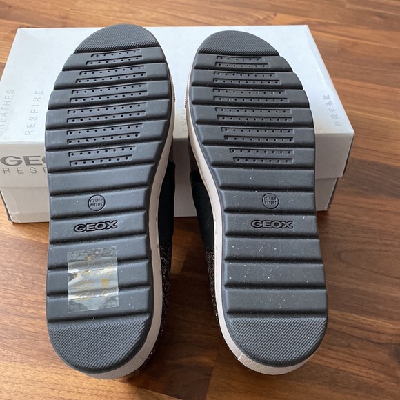 ** NEW**Geox Respira Breeda New! - Picture 4 of 5